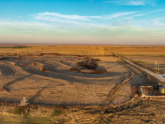 4th image of 1234 Fairview Rd