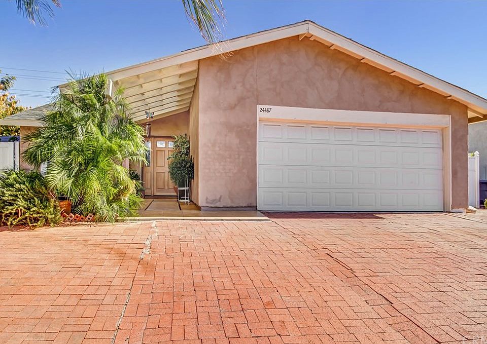 1st image of 24487 Bostwick Dr