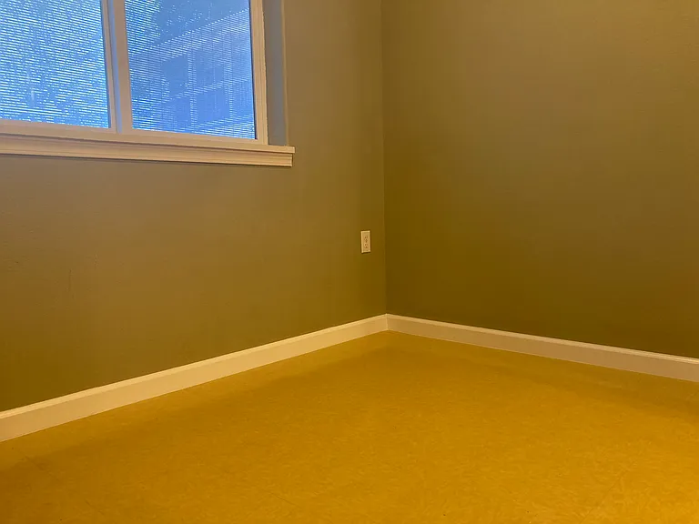 1095 W 7th Ave #6 — Photo 8