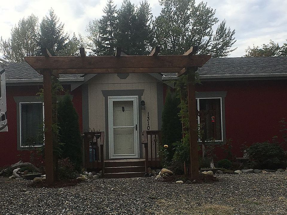 Front door - from parking 