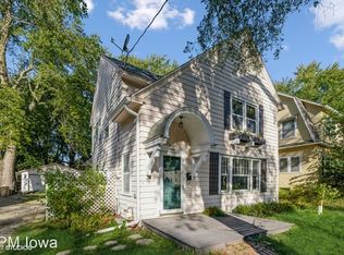 1054 33rd St, Des Moines, IA 50311