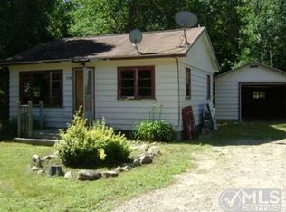 1498 E Ludington Dr, Farwell, MI 48622