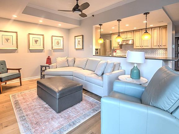 5th image of 1530 Key Blvd #1315