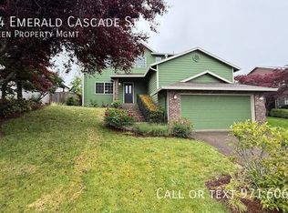 37464 Emerald Cascade St, Sandy, OR 97055