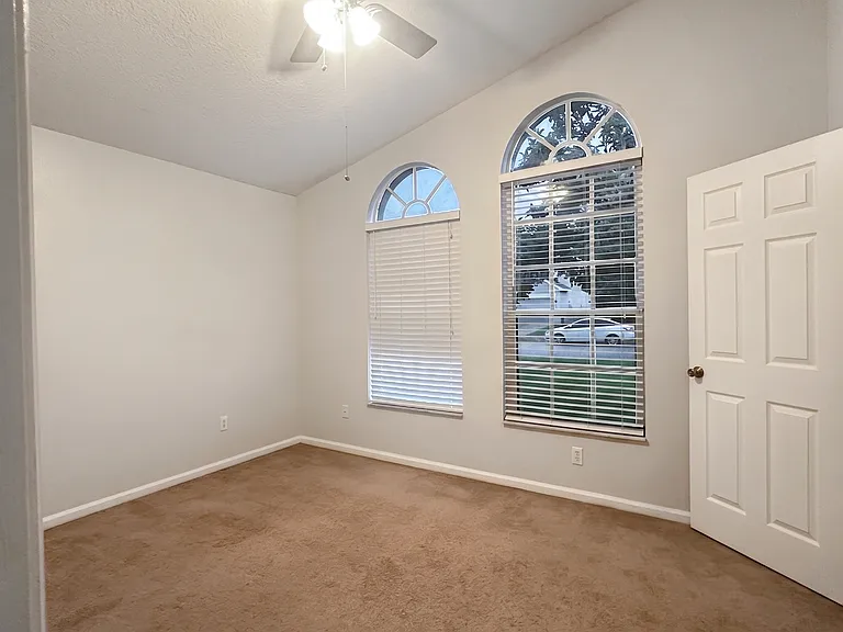 1709 Pine Bay Dr — Photo 9