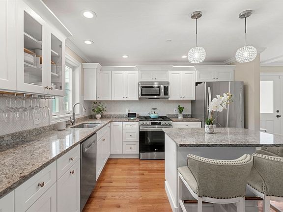3rd image of 65 Market St #1