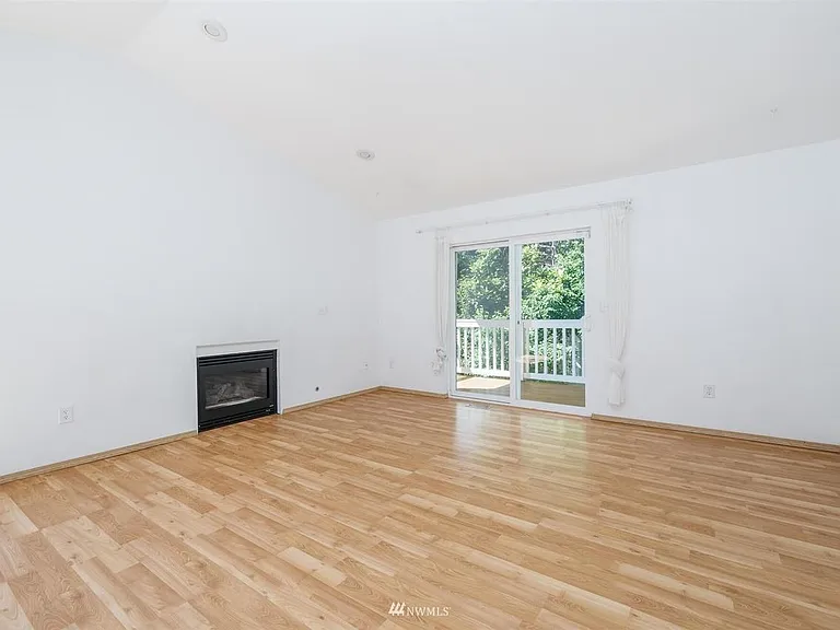 4812 50th Ave SE — Photo 16