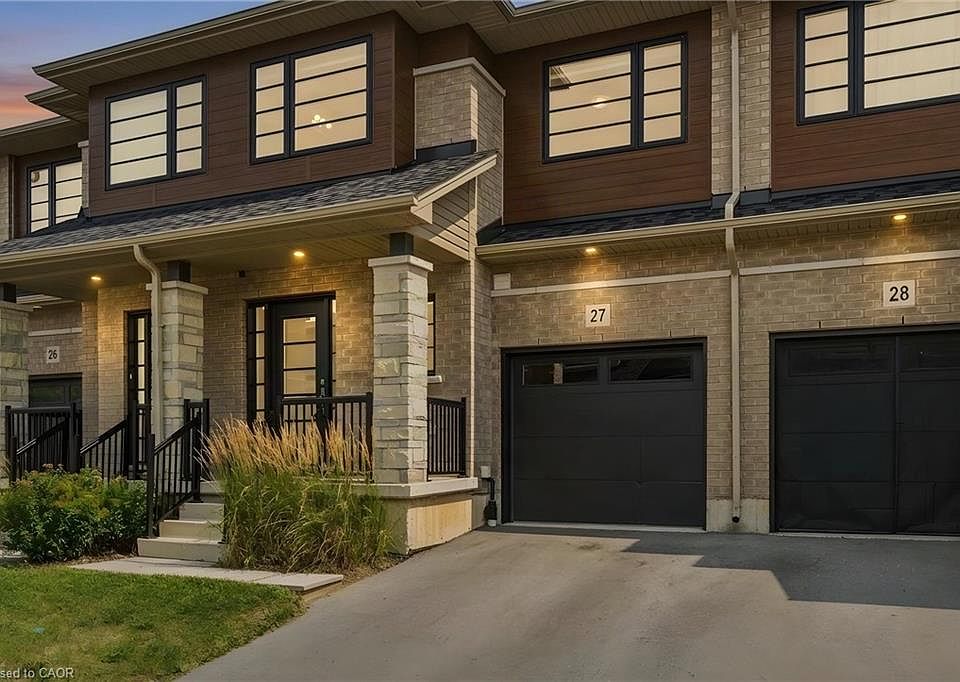 1st image of 520 Grey St #27