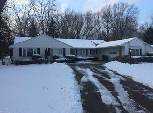 3918 N Valley Dr, Fairview Park, OH 44126