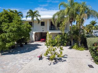 122 Palo De Oro Dr, Plantation Key, FL 33036