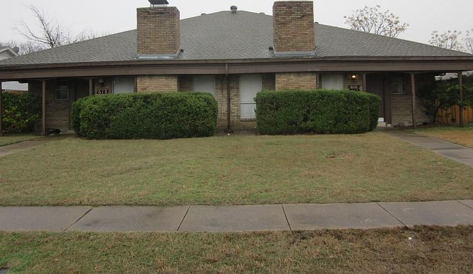 1st image of 616 Woodhaven Pl