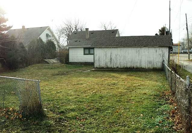 2nd image of 120 E High St
