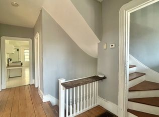 29 Victoria St #2, Somerville, MA 02144