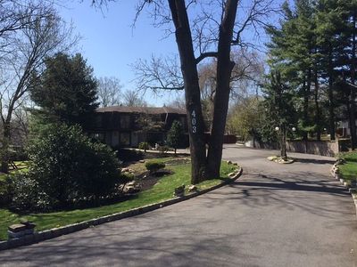 403 New Dover Rd, Colonia, NJ, 07067