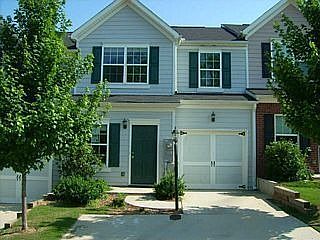 2nd image of 838 Ash St