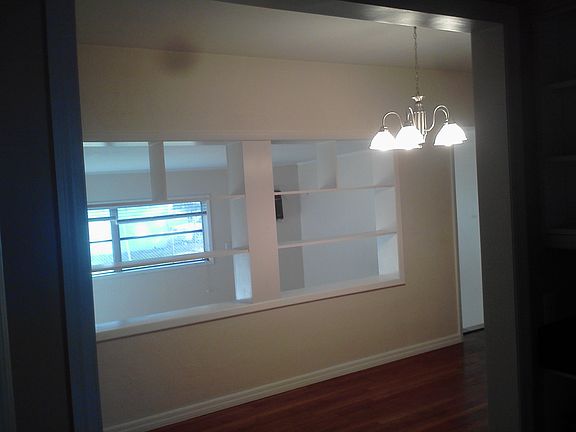 4th image of 2602 Betty St