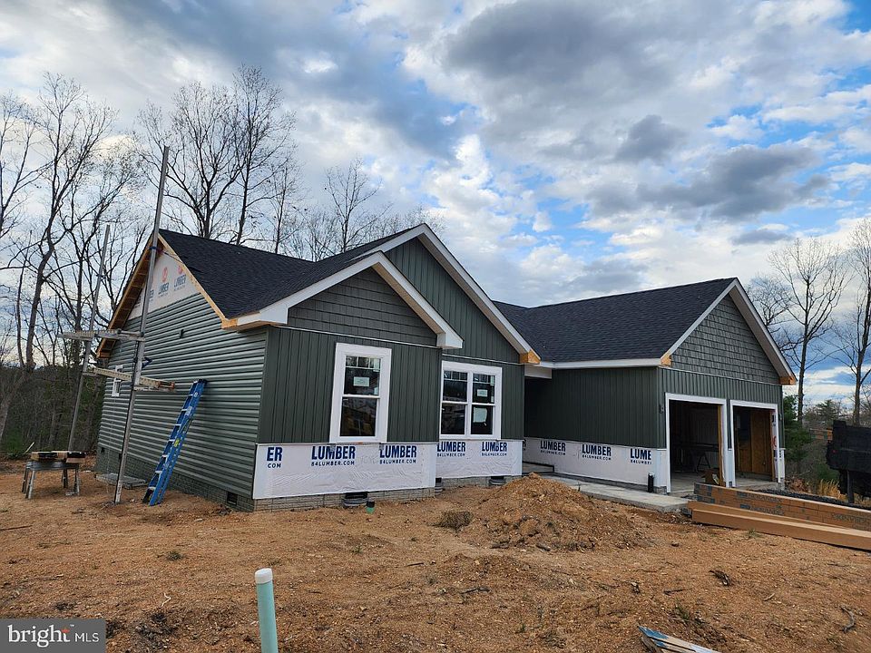 1st image of 904 Basin Dr