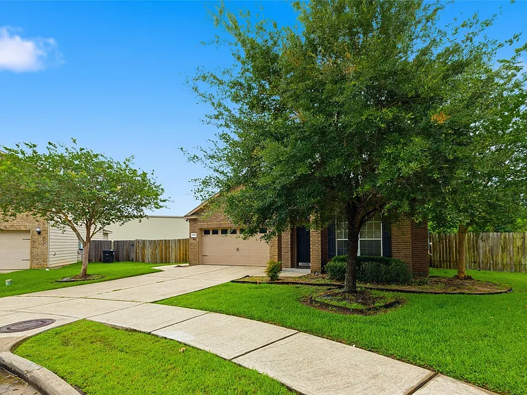8234 Hall View Dr — Photo 5