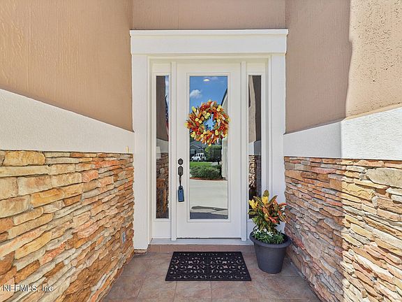 4th image of 2111 AUTUMN COVE Circle