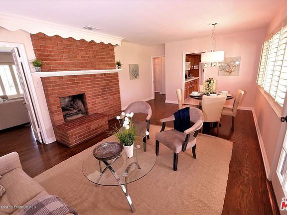 3rd image of 2805 Shakespeare Dr