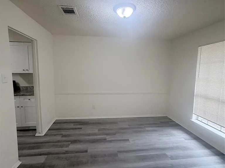 8119 Knightwood Forest Dr — Photo 9