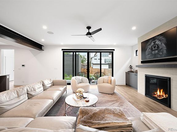3rd image of 2498 Wolff St