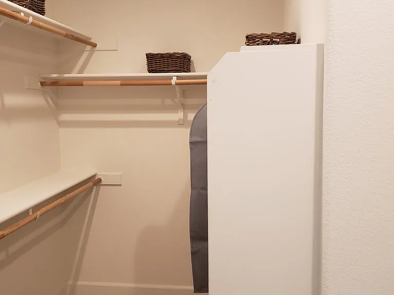 Walk in Closet