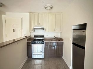 2565 23rd St APT 2F, Astoria, NY 11102