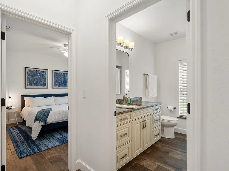 12649 Oak Hollow Ct — Photo 36