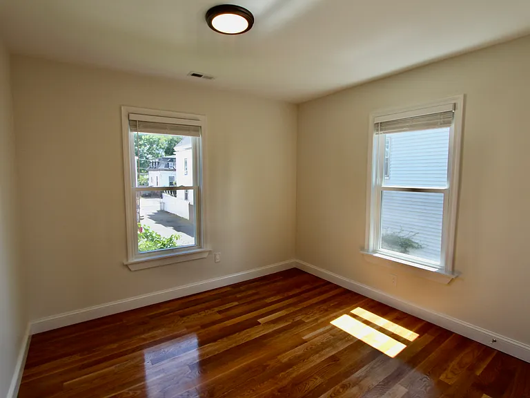 12 Greenwood Pl #4 — Photo 13