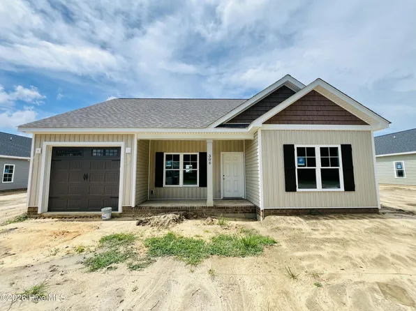 306 E Norwayne Alumni Way, Fremont, NC 27830