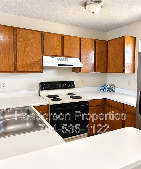 1710 Eagle Dr #G204