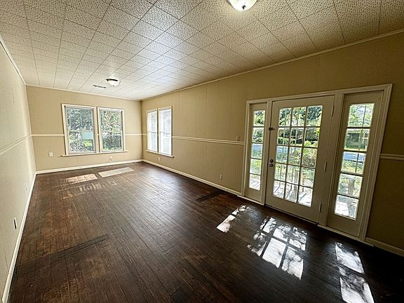 2nd image of 4150 Maddox St