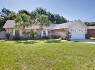 2774 Augustus Rd, Navarre, FL 32566