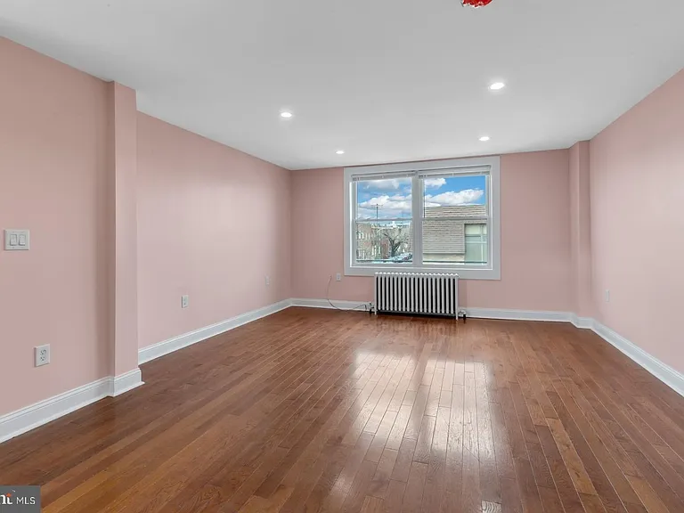 1440 W Porter St #2 — Photo 3