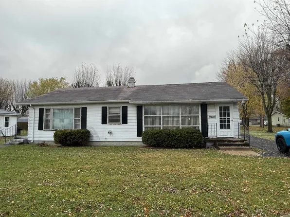 207 E Wilson St, Swayzee, IN 46986