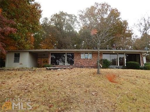 5th image of 2857 Evergreen Pl