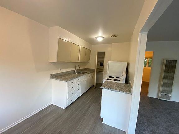3rd image of 38-62 Mar Vista Dr #50
