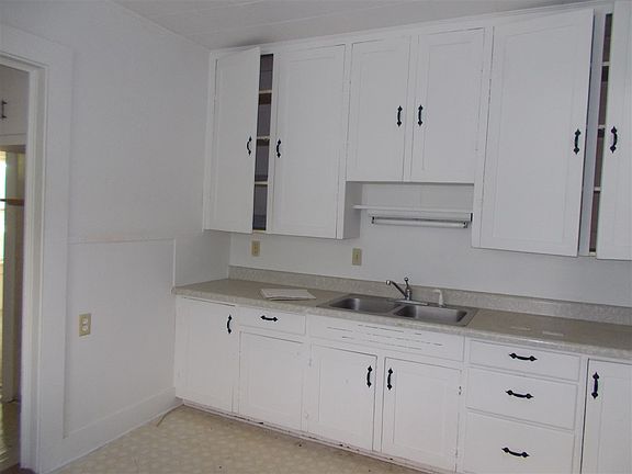 4th image of 512 S D St