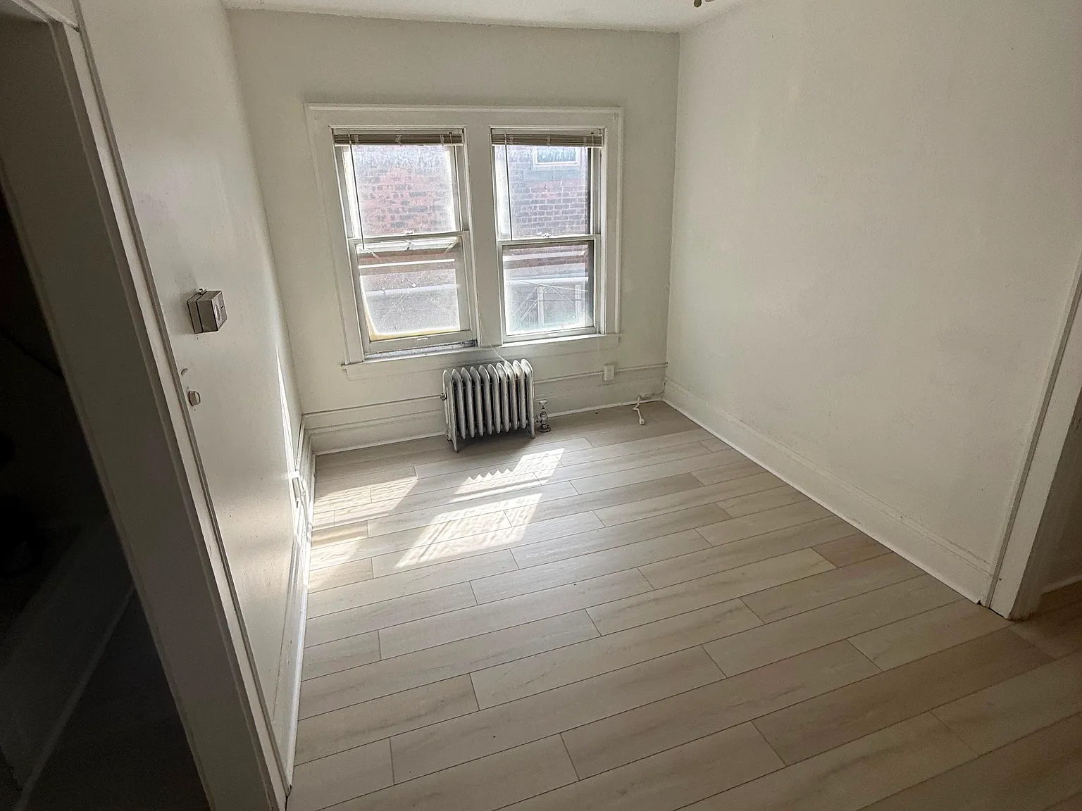 1 bed, 875 sqft, $1,000 — Photo 4