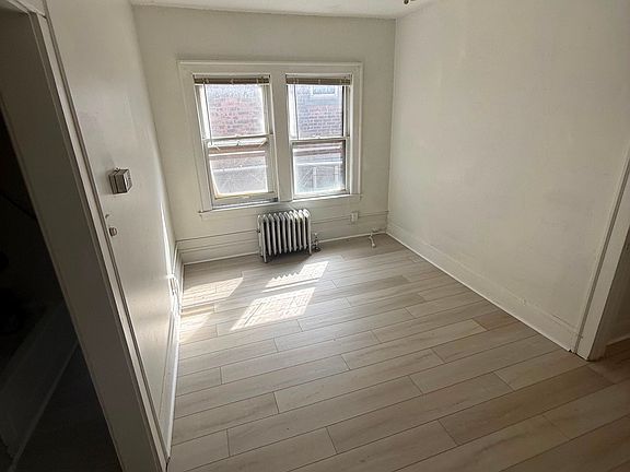 4th image of 16812 Madison Ave APT 4