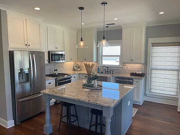 2nd image of 5749 Armadillo Ave