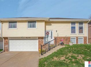 6218 N 111th Cir, Omaha, NE 68164