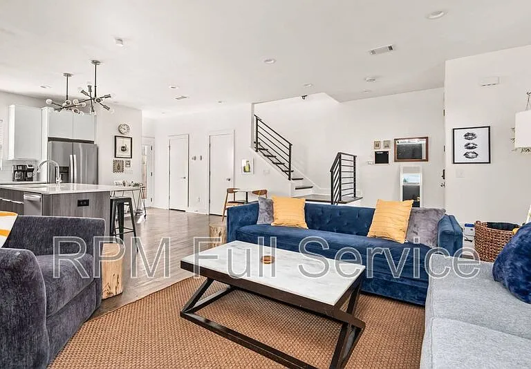 208 Myrtle St #A — Photo 2