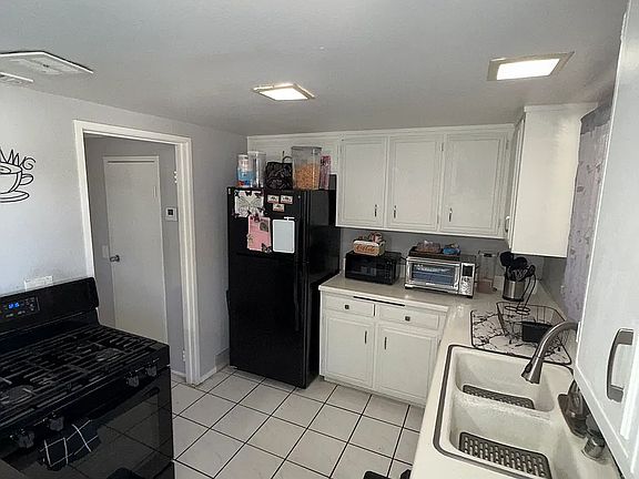 5th image of 3700 Mountain Ave Unit 4F
