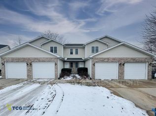 1435 Adams St, Ottawa, IL 61350