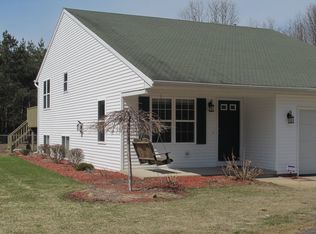 3928 26th St, Dorr, MI 49323