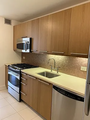 Rented by Windsor Property Management | media 12