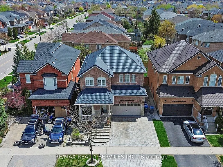 3822 McDowell Dr — Photo 1