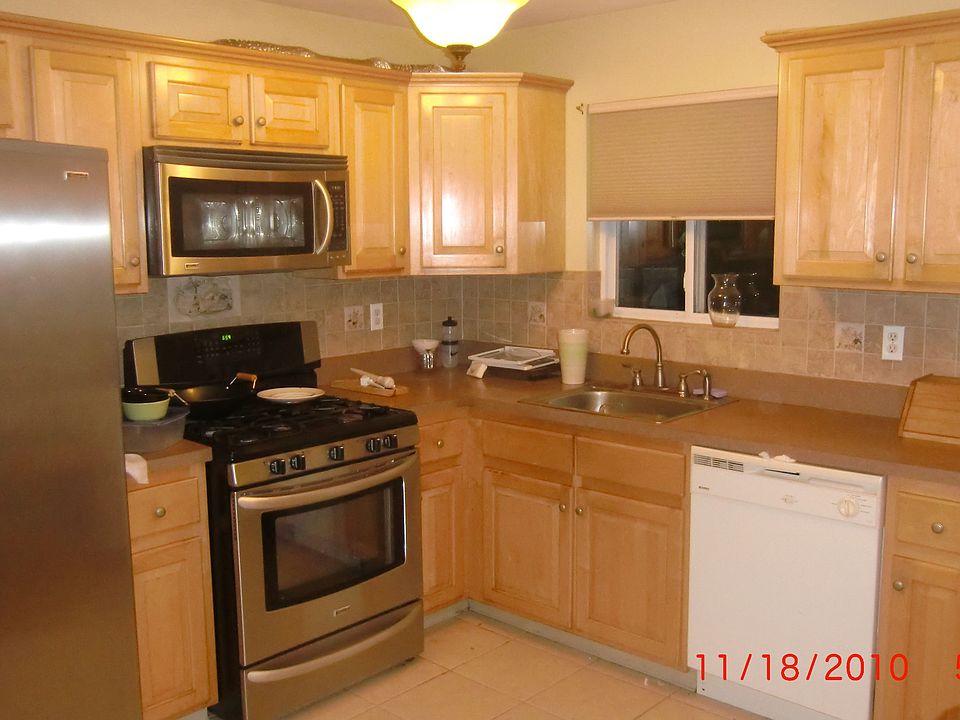 2nd image of 27 Greenfield Ave